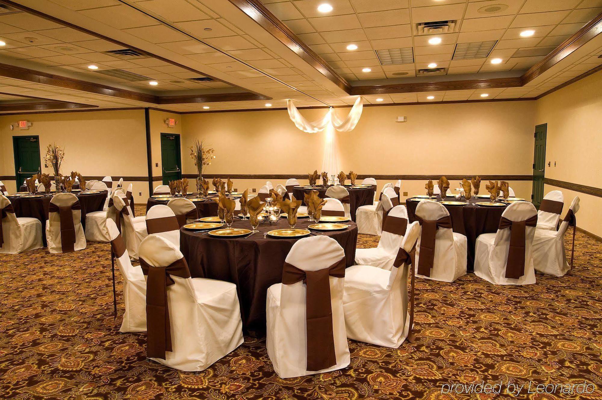 Country Inn & Suites By Radisson, Chanhassen, Mn Dış mekan fotoğraf